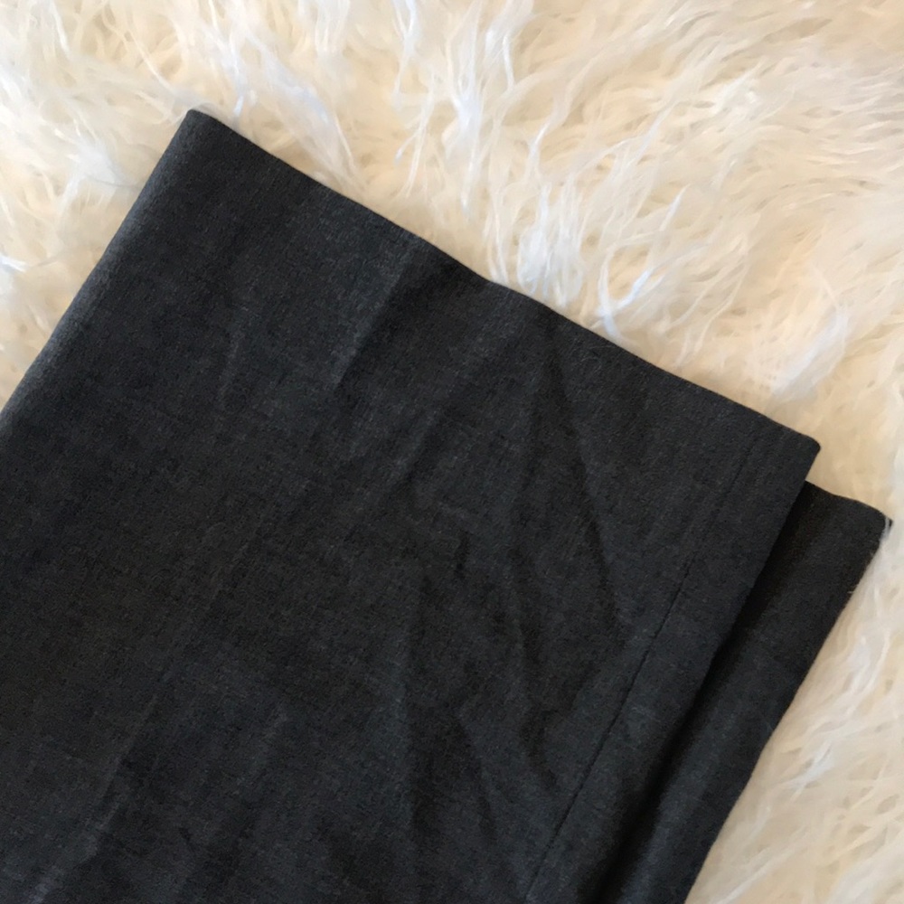 4/$25 BANANA REPUBLIC‎ CHARCOAL GRAY CONTOURED FIT - Picture 3 of 6